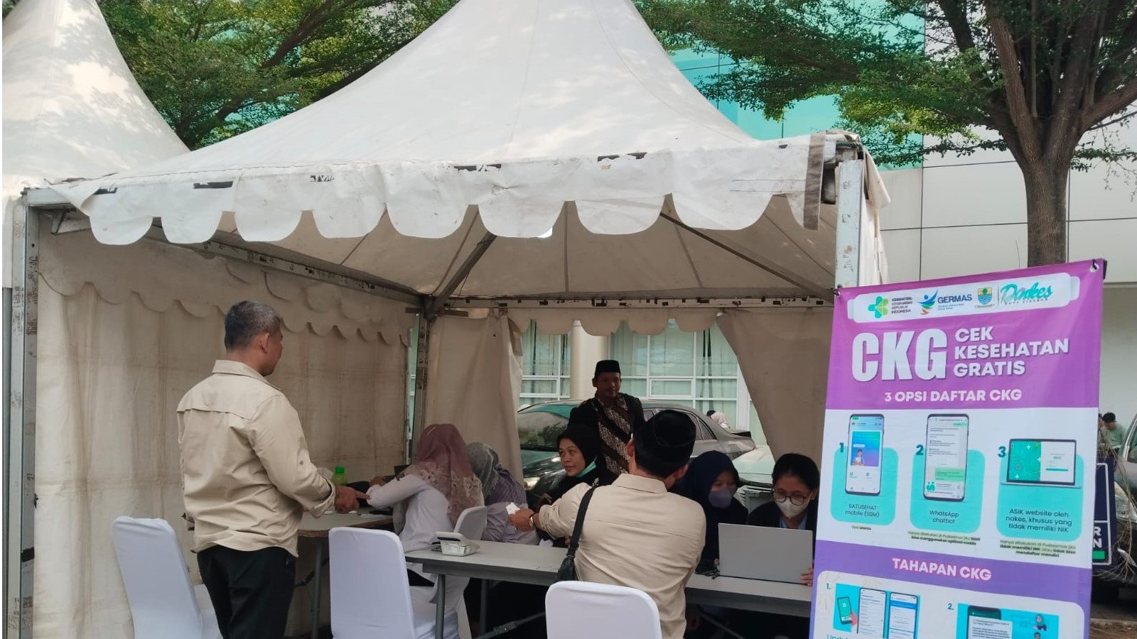 Puskesmas Pekalangan Melakukan Pemeriksaan Kesehatan Gratis (PKG) pada kegiatan Musabaqah Tilawatil Quran (MTQ) ke-57 Tingkat Kota Cirebon Tahun 2025